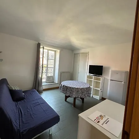 Floor With Terrace In The Heart Of *